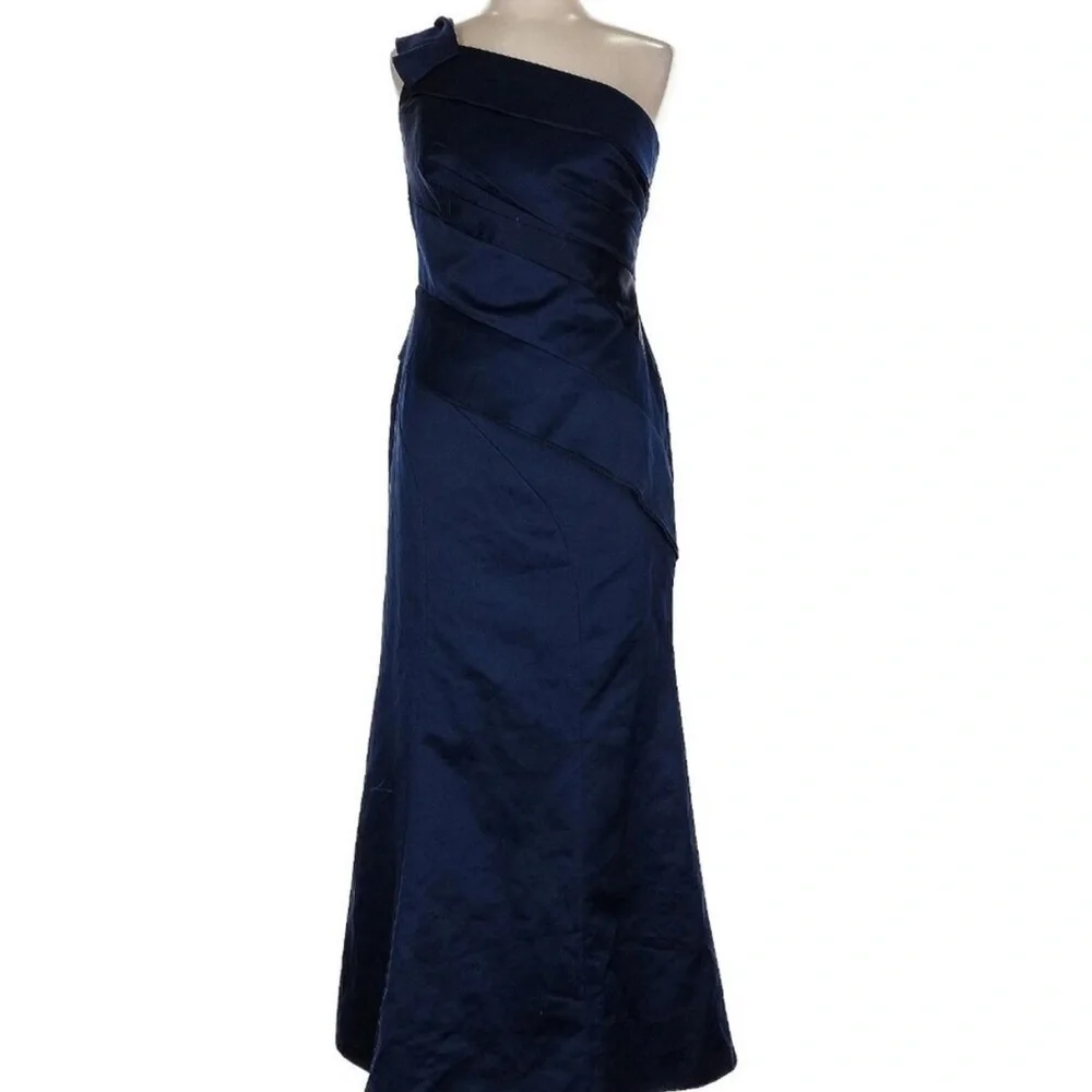 vera wang navy blue dress Vera Wang Navy Blue Satin Evening Gown with Corset Lacing Dark blue Polyester ref.3186470